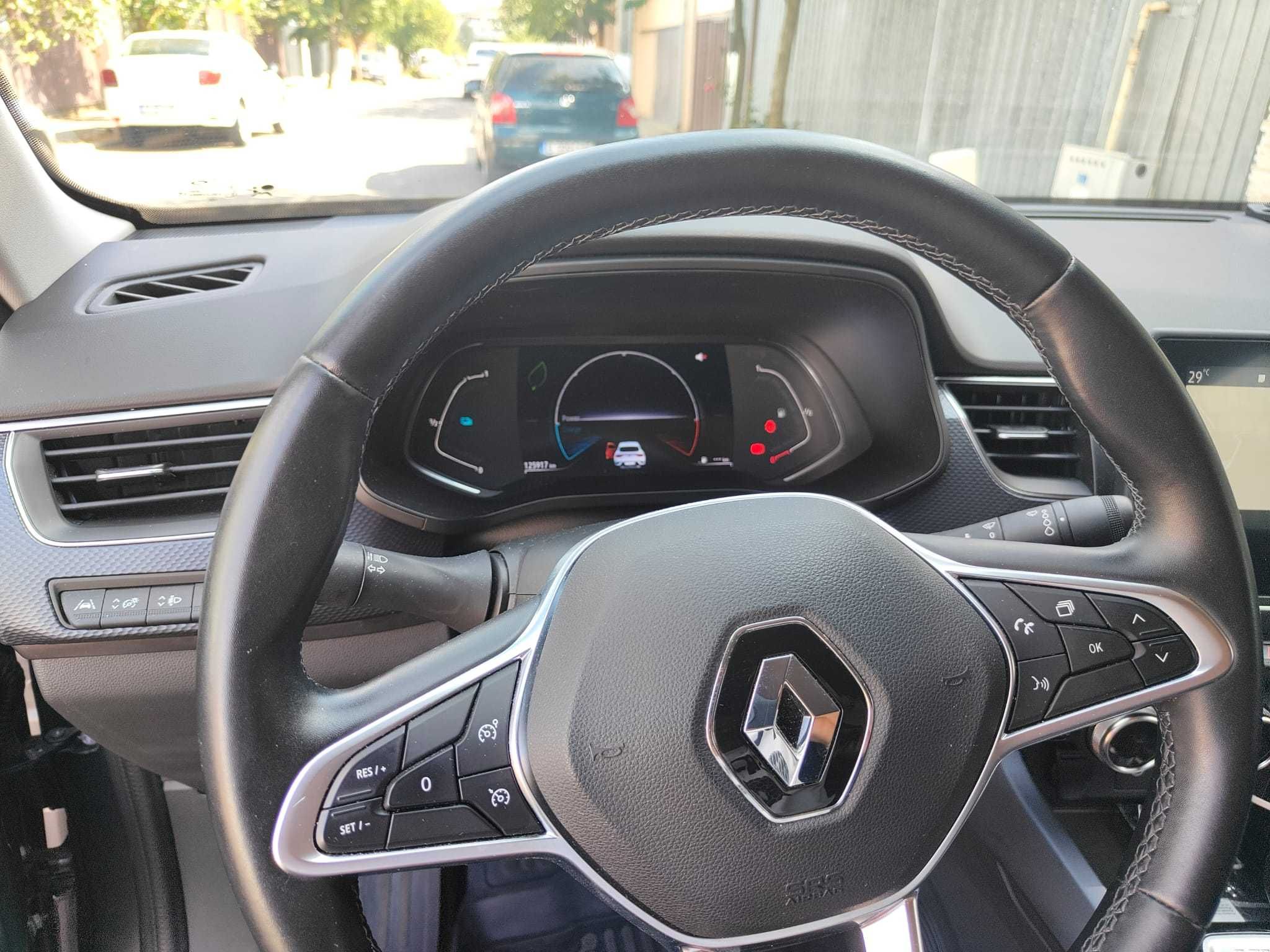 Vând Renault Arkana