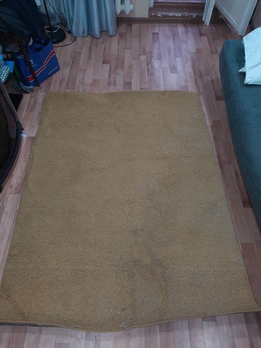 Продам Ковёр в хорошем состоянии.