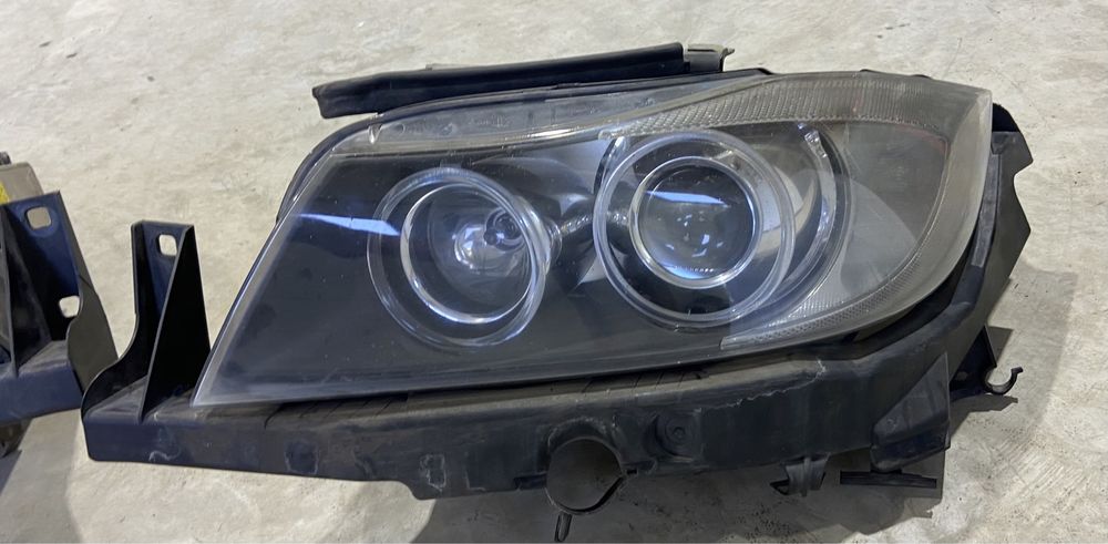 Far faruri stanga dreapta xenon Bmw E90 E91 Nfl de ANGLIA