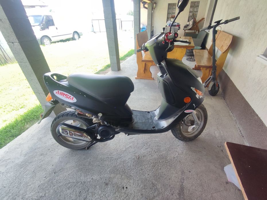 Scuter de vânzare 49cc