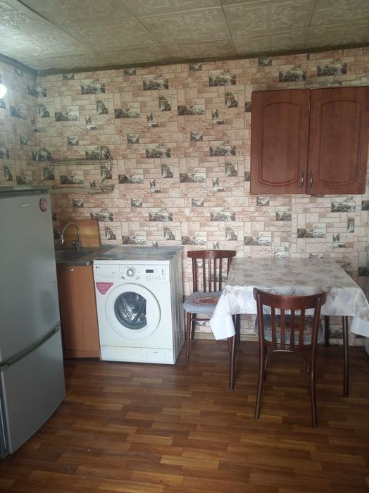 Сдается в аренду пол дома с отдельных входом