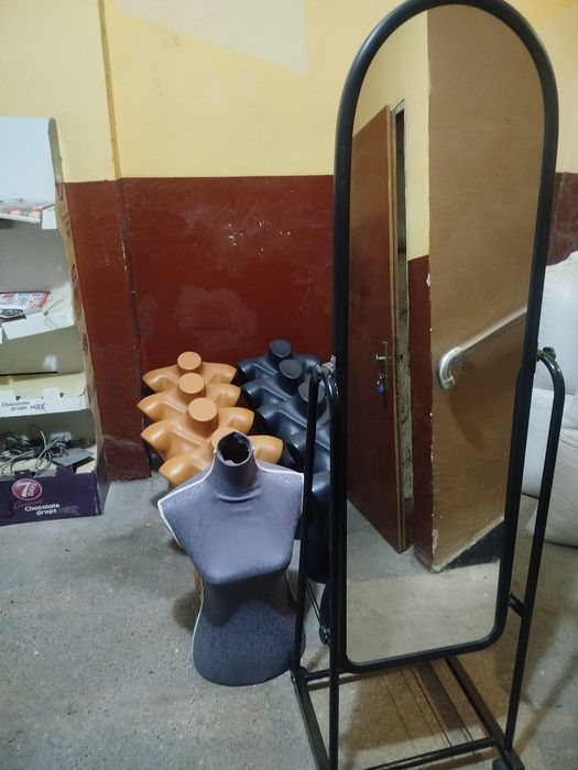 Дамски маникени .