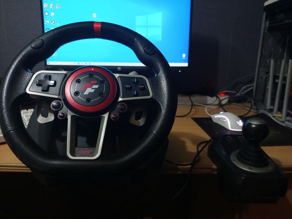 Продам игровой руль