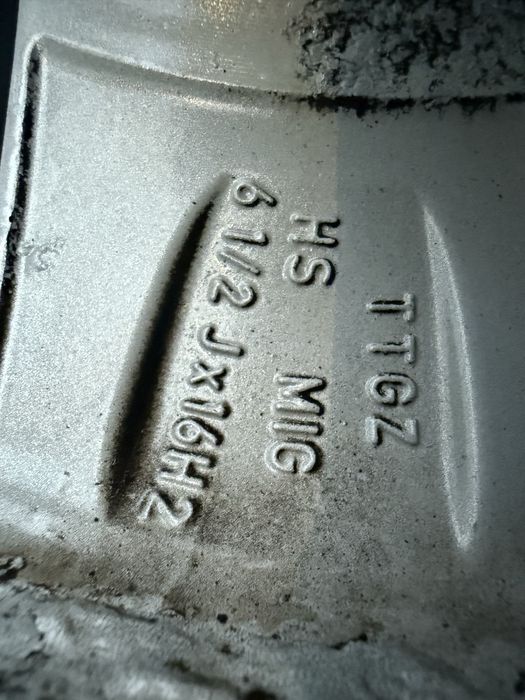 Continental 5/112 Зимни 205/55/16 Дот 33/22г оригинални 450лв