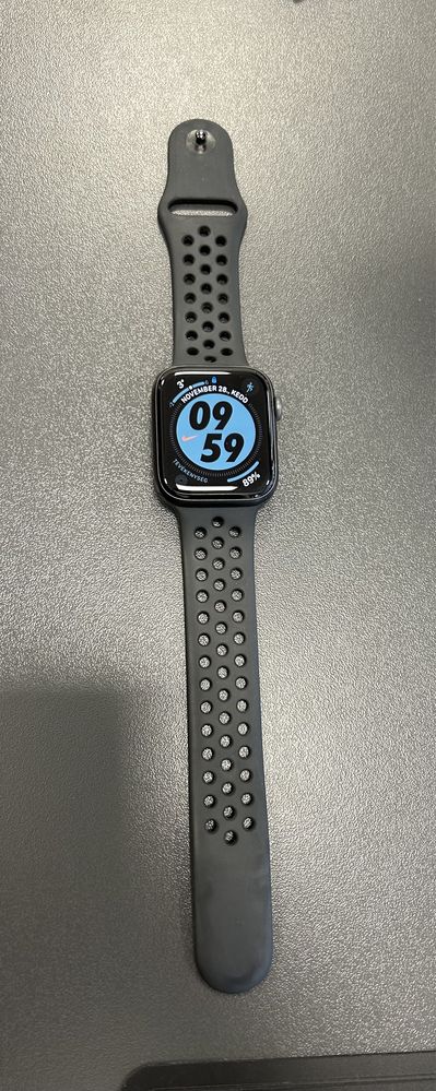 Apple watch series 6 44mm Nike Edition