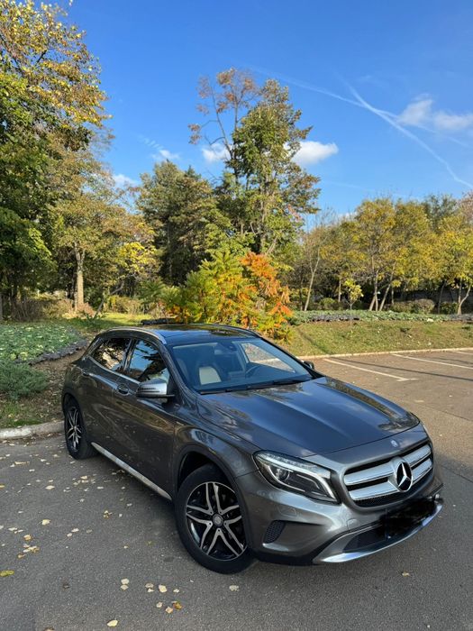 Mercedes Benz GLA200d 2016