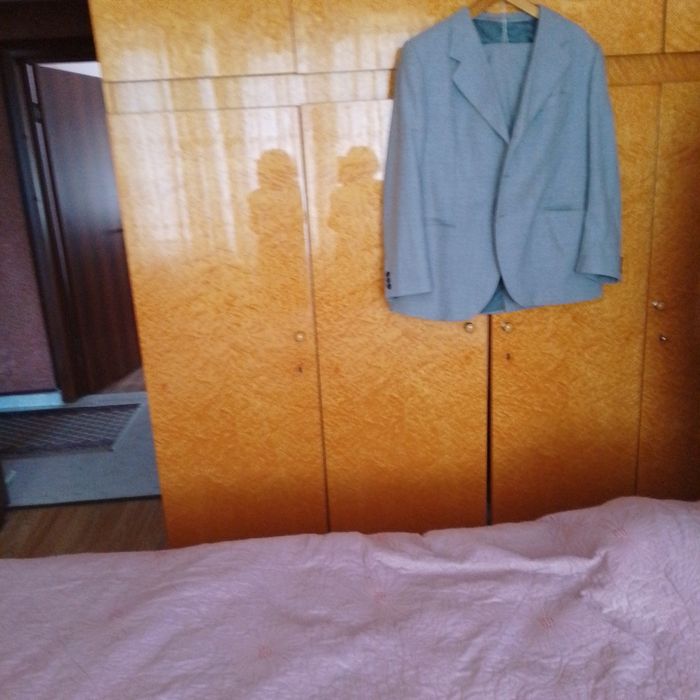 Мъжки костюм без забележки