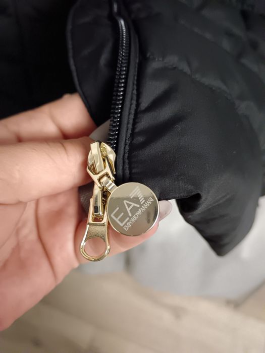 Vesta dama. Emporio Armani M