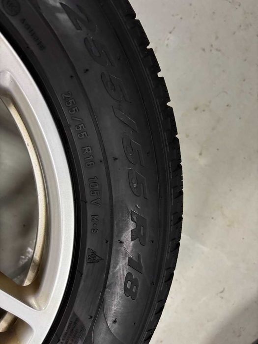 Set original roti iarna Porsche Macan 18 inch