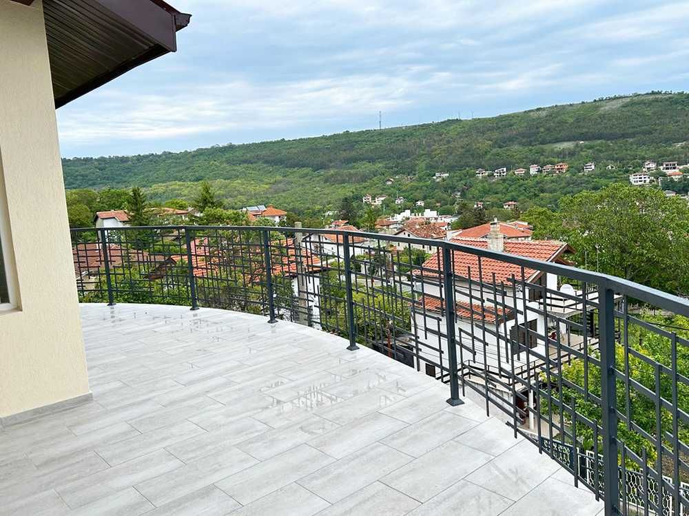 Прекрасна къща с красива панорама в Балчик