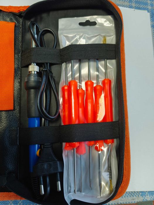 Set letcon de lipit cu accesorii