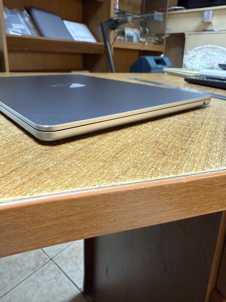 Macbook air 13 M2
