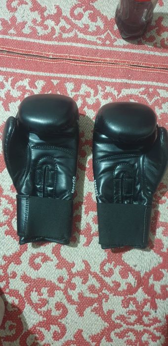 Mănuși de  Box de vânzare