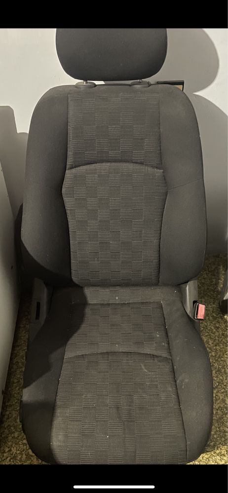 Седалки за мерцедес w203