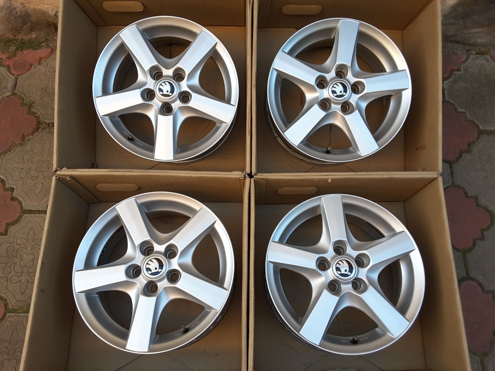jante aliaj 15; 5x100; Vw Polo, Polo Cross, Skoda Fabia, Rapid, Scala