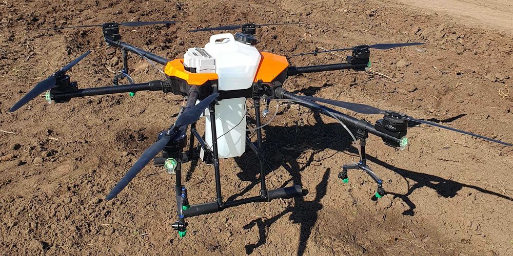 Prestari servicii cu drona agricola