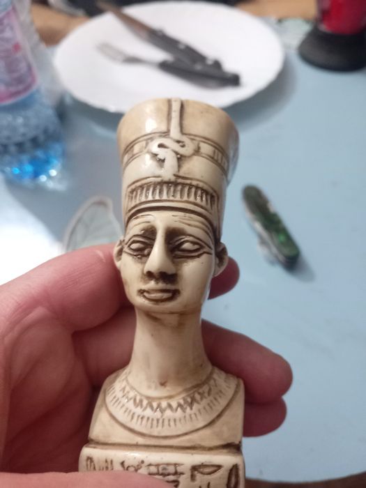Bust solid ale statui  Nefertiti statuie egipteana