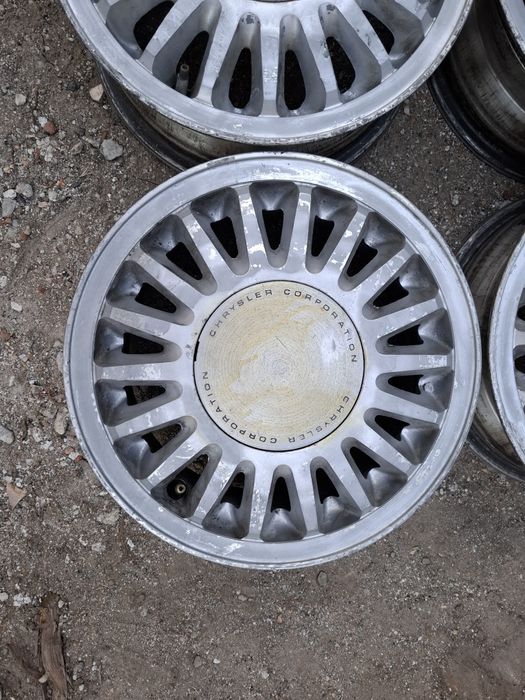 Продавам 4 бр Алуминиеви джанти 5x100 14 цола 5,5 J * Крайслер *