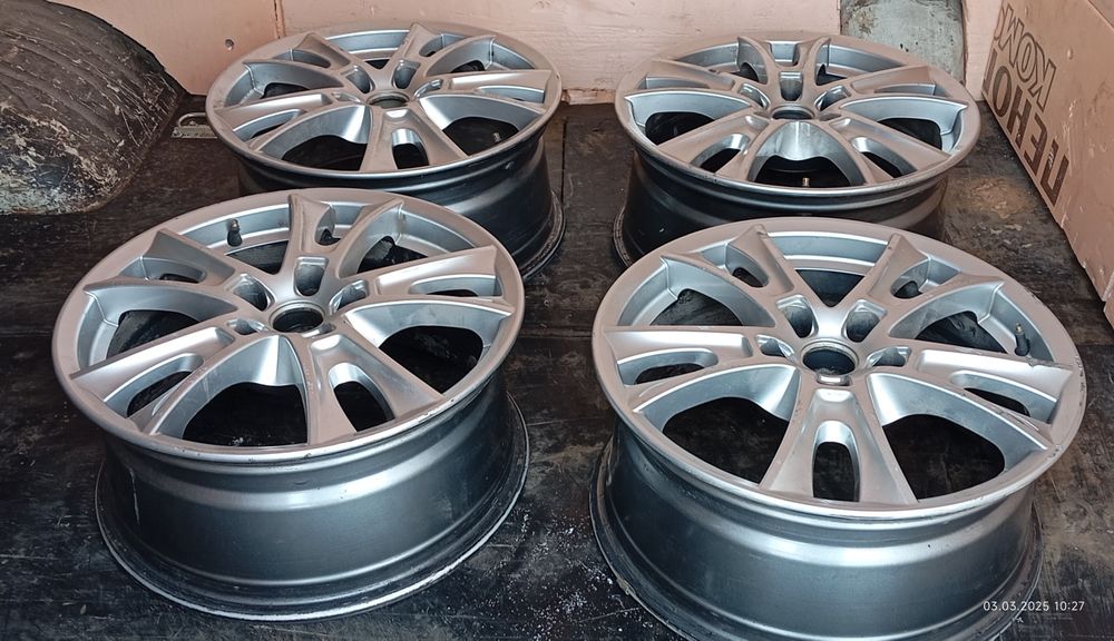 Диски R17 в хорошем состояни,живые.. Audi, Volkswagen, Skoda .