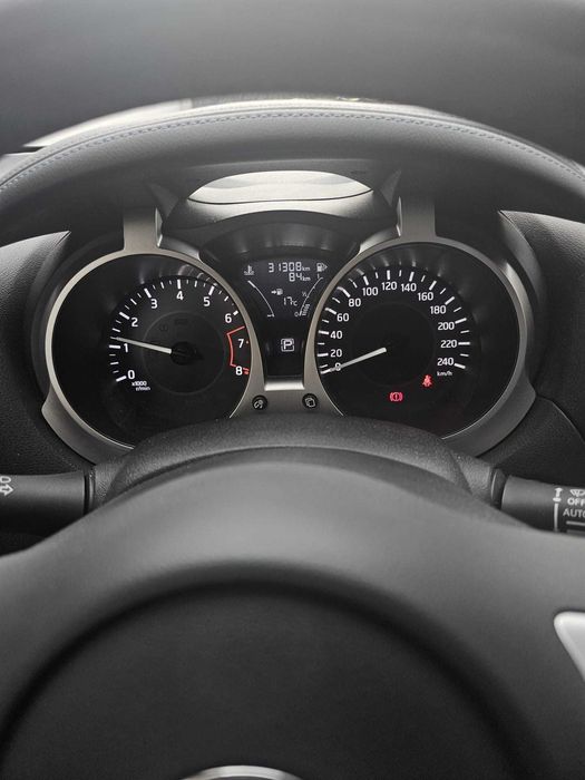 Auto Nissan Juke - 2019