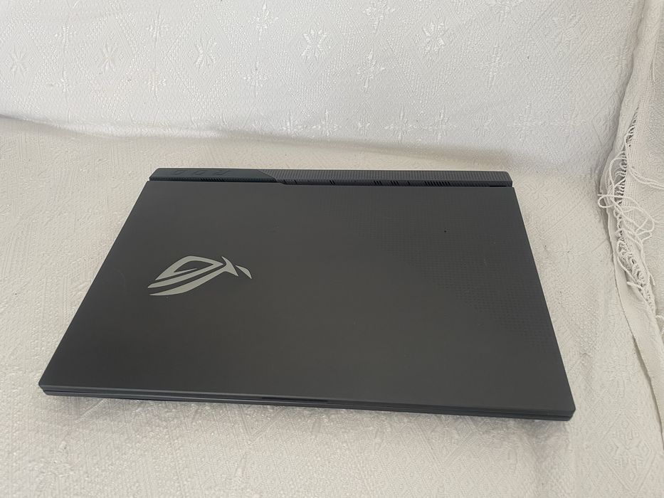 Лаптоп ASUS ROG Strix G15