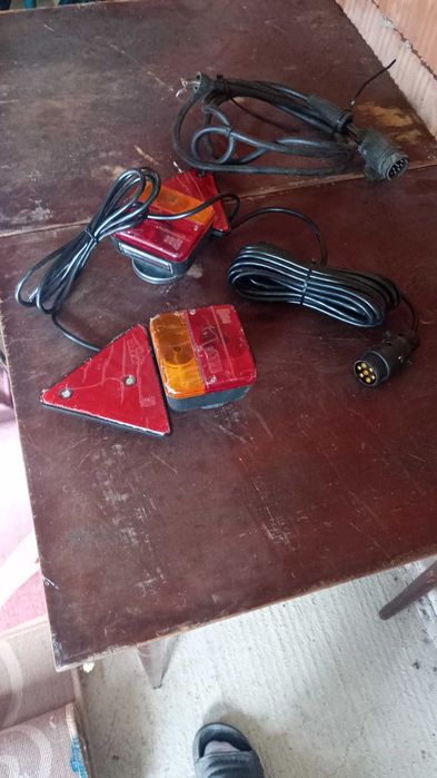 Vând remorca 1200 kg  aluminium cu acte