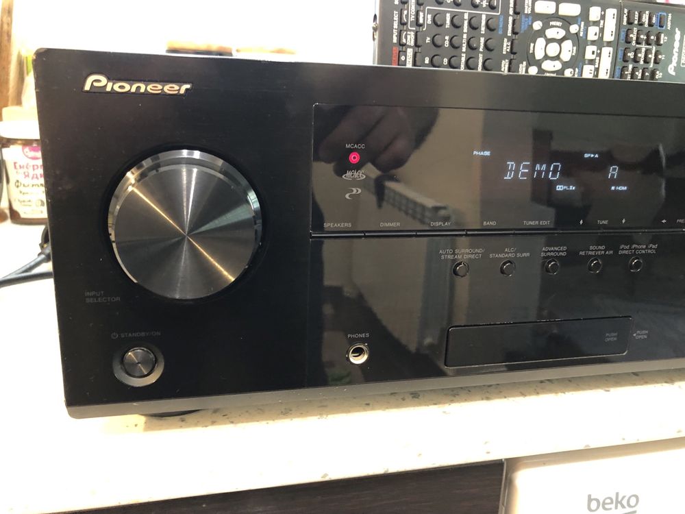 Pioneer VSX-827 resiver