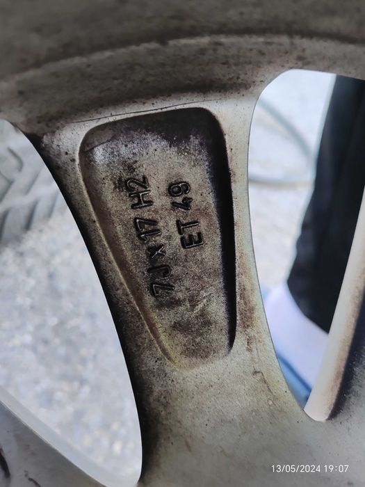 Vând jante aliaj 17" Skoda