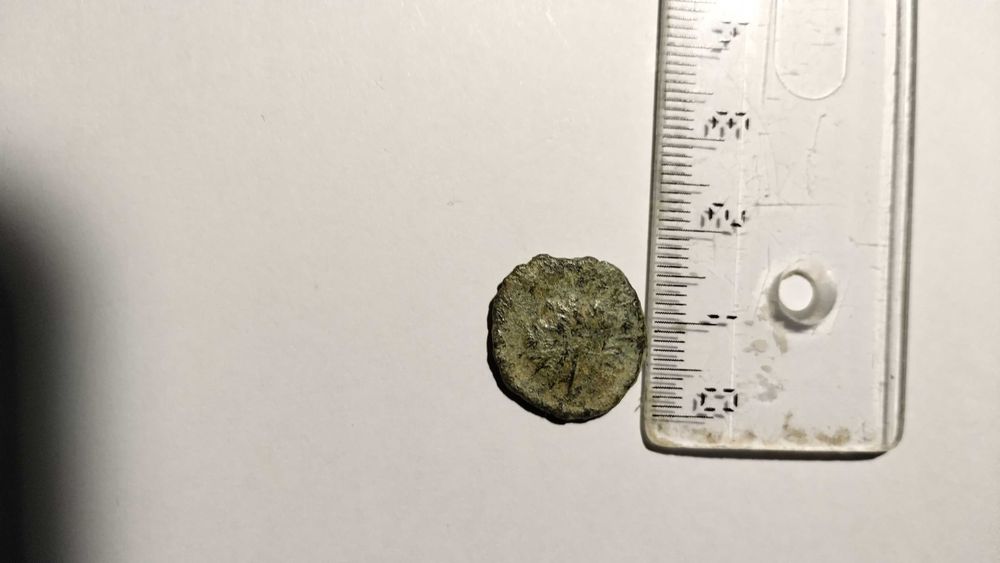 vand patru monete uzate