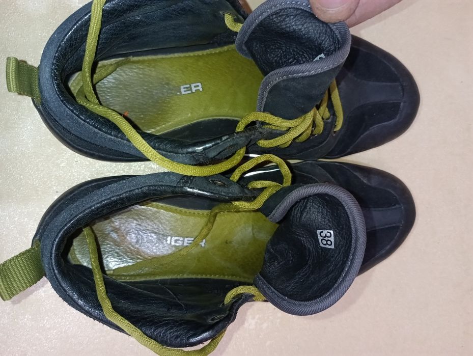 Рокерски боти Hilfiger N38 - 35 лв