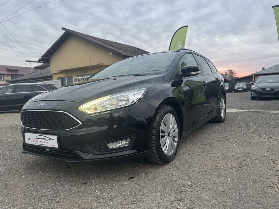 Ford Focus 2016 Benzina *Euro6*navi**led**parkassit**Rate/avans zero