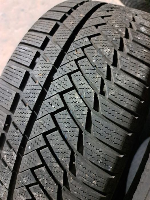 2 anvelope iarnă 245 40 R19 Continental