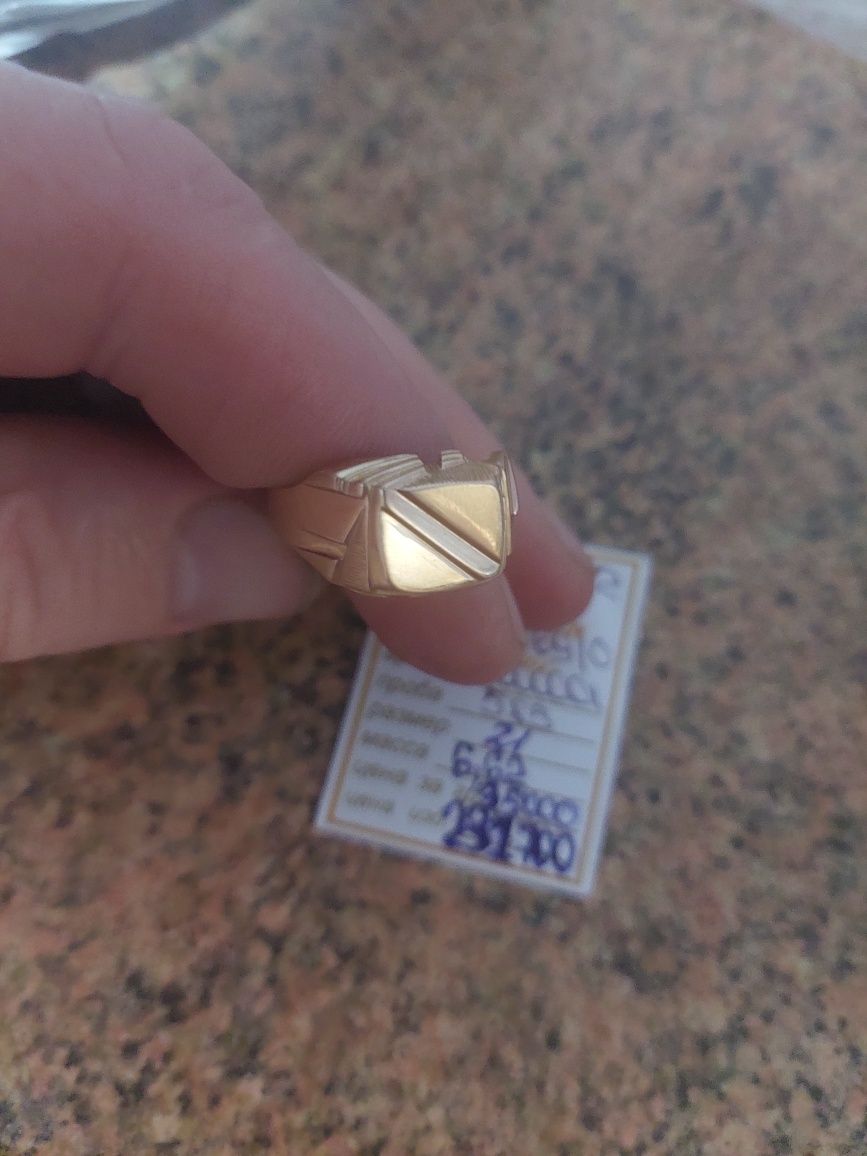 Продам золотую печатку