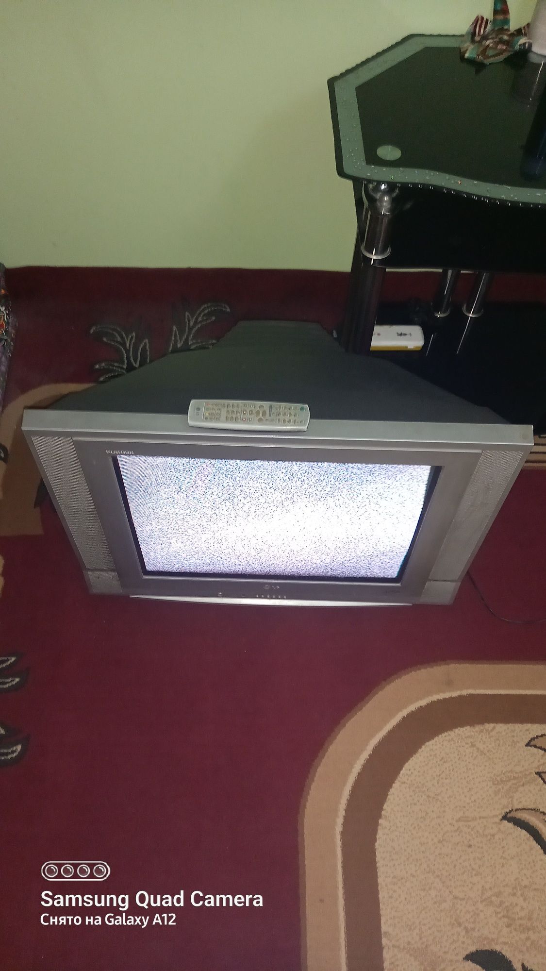 Телевизор LG 75 см