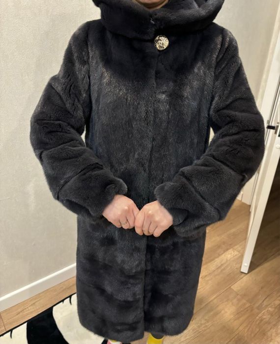 Продам шубу норковую в хорошем состояние