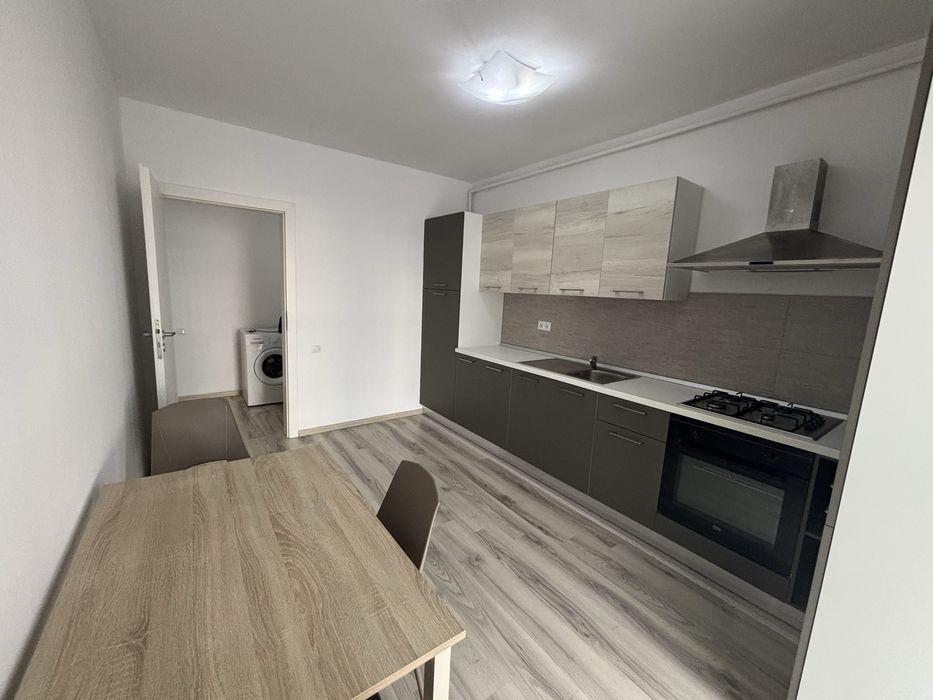 Inchiriez apartament 2 camere New City Eroilor | Parcare inclusa