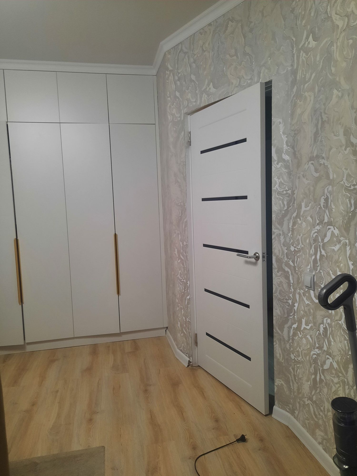 Продам 1 комн Лесная новый дом