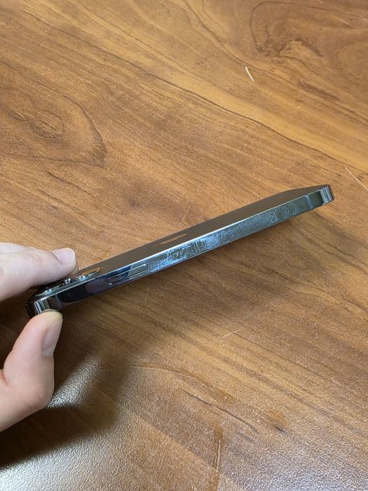 Iphone 12 Pro, in stare foarte buna,