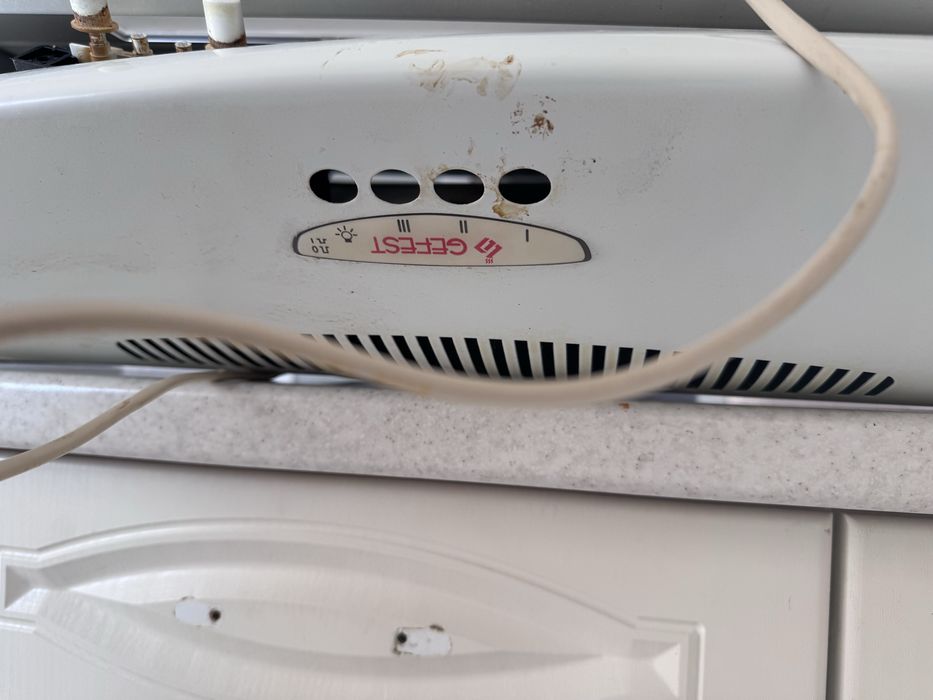 Вытяжка и шкаф дешево