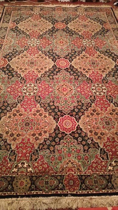 Старинный сирийский ковер из натуральной шерсти.