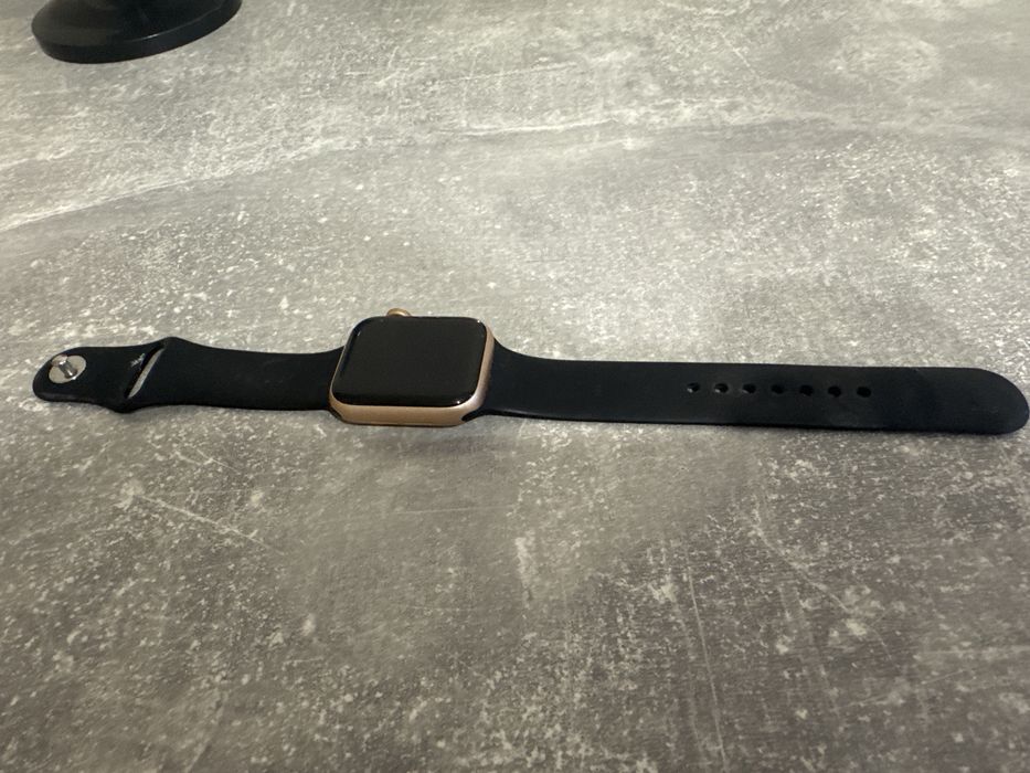Продам apple watch se 40mm 20000