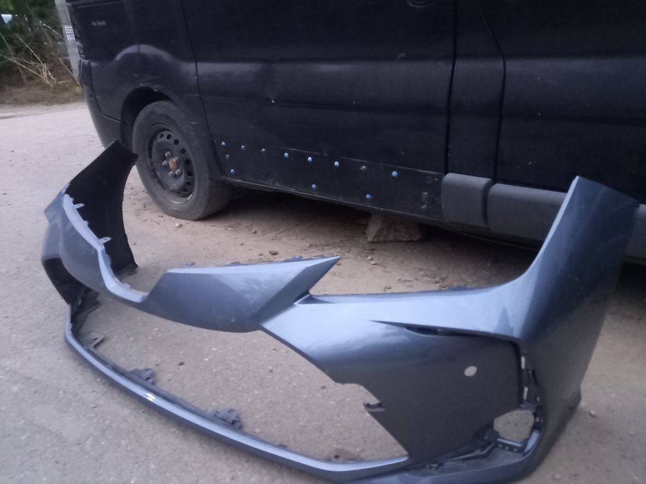Bara fata Toyota Corolla sedan spoiler Corolla 2018-2023