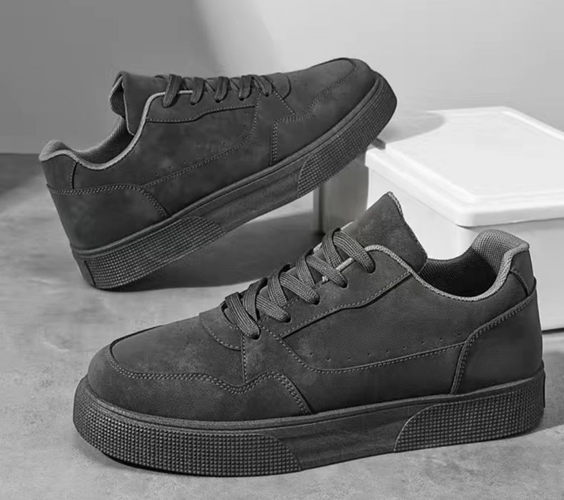 Мужские кроссовки