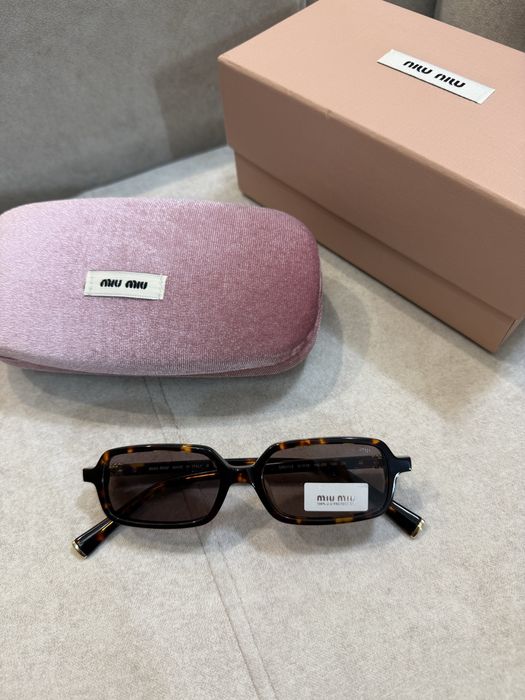 Очки miu miu 2025
