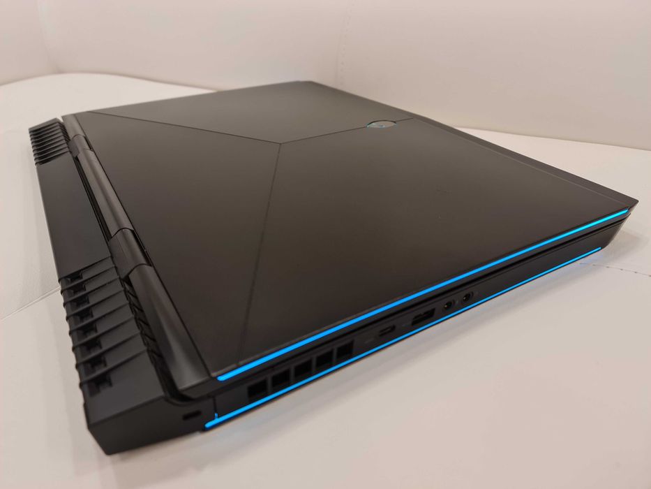 Laptop gaming Alienware ,intel core i7 ,video 8 gb, ram 32 gb,  17,3"
