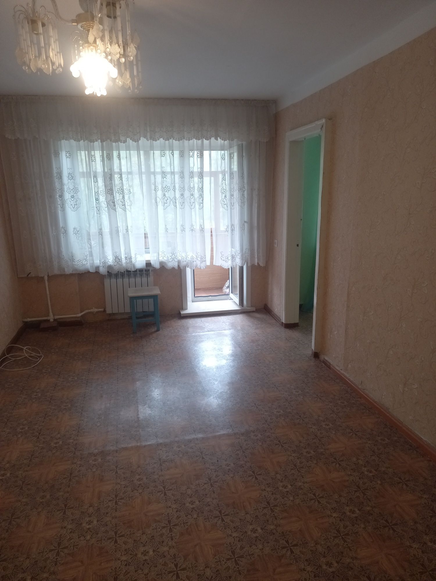 Продам 2-х комнатную Катаева 67, 3 подъезд, 3 этаж. Катаева 67 тёплую