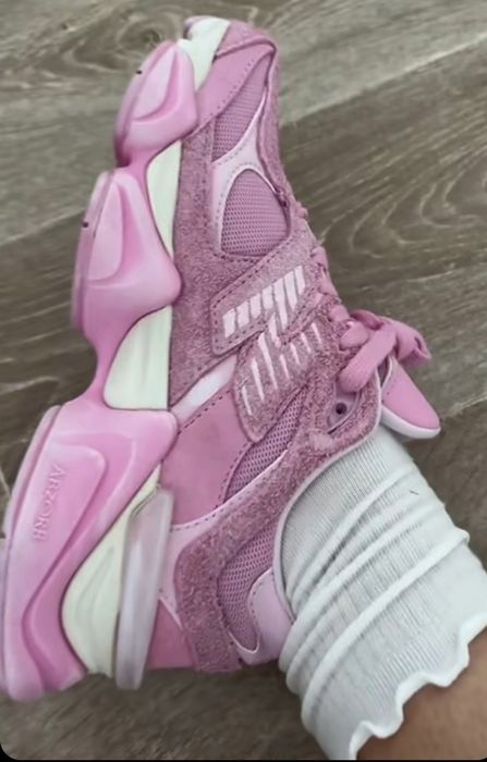 New Balance розови оригинални дамски сникърси естествена кожа 39.5 ном