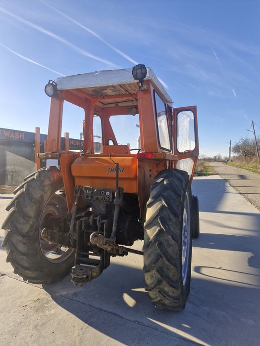 Tractor Fiat 880