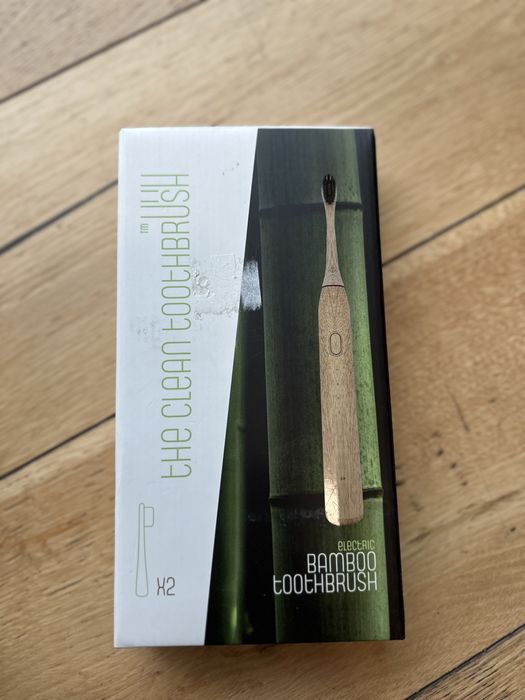 Periuta electrica din bambus