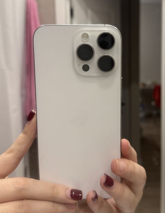 Айфон 16 про макс белый цвет